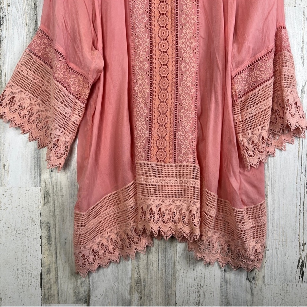 RARE Johnny Was Pink Bell Sleeve Tunic w Asymmetrical Ruffles Size 1X
Blouse Top - Picture 7 of 11